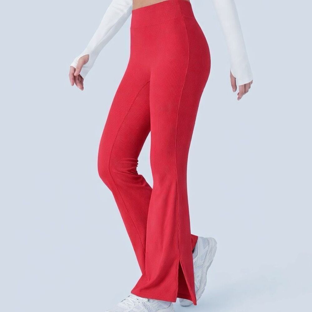 Halara Ribbed High Waisted Flared Yoga Full Length Leggings Winterberry Sz M NWT
